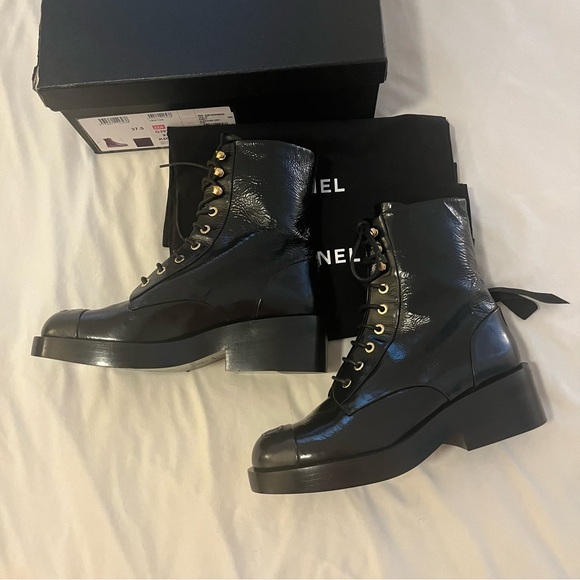 New Chanel Shiny Goatskin Cap Toe Combat Boots 37.5 Black $1850 - Picture 4 of 16
